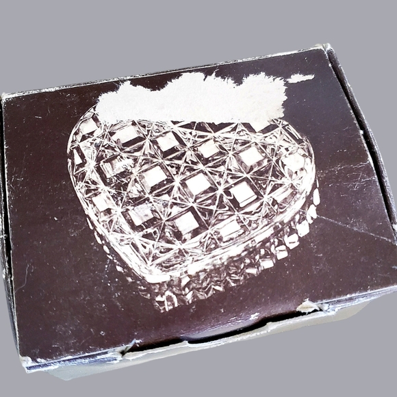 German Handcrafted Leaded Crystal Heart Shaped Gift Box, Trinket Bowl, Valentine - Picture 8 of 12